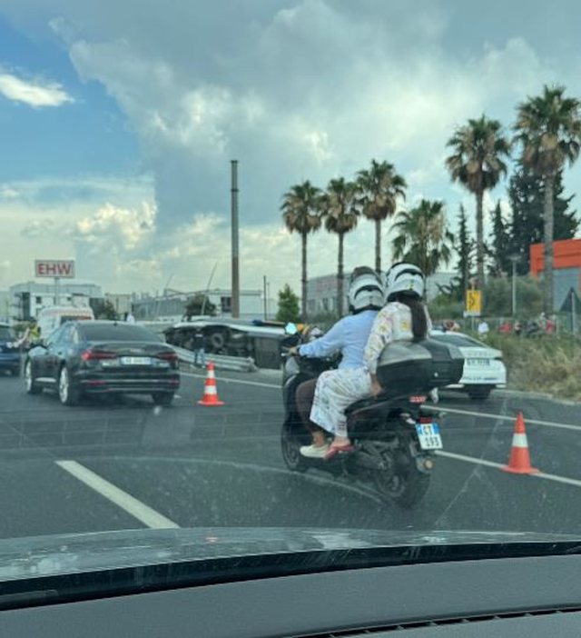 Aksident n&euml; autostrad&euml;n Tiran&euml;-Durr&euml;s/ P&euml;rmbyset