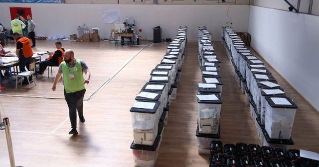 Gati gjysma e kutive të numëruara në rang kombëtar, PS vijon