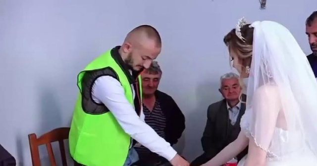 "Ah sa e bukur, të votosh duke nusëruar", Rama: Për