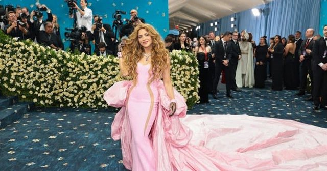 Shpërfilli komplet temën e &#039;Met Gala 2025&#039;/ Shakira