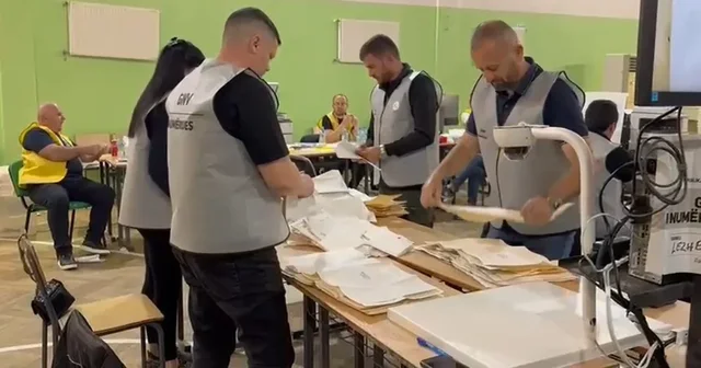 Nis procesi i numërimit në qarkun e Dibrës/ Numërohen 4/222