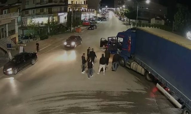 Kandidati për deputet në Korçë dhe vëllai i tij