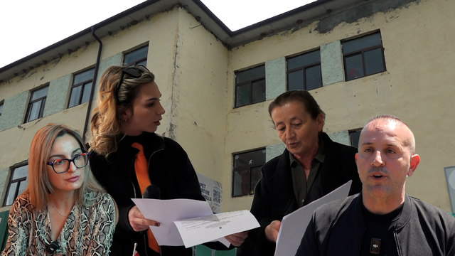 Formulari falas për lëndët me zgjedhje, drejtoresha e