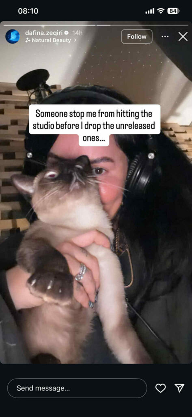 Dafina Zeqiri ka një lutje: Dikush të më ndaloj