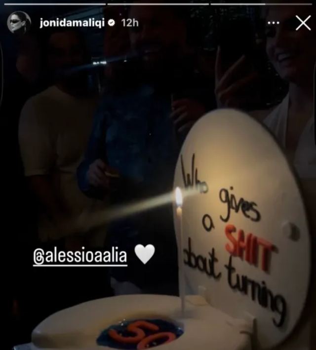 FOTO/ Jonida Maliqi në një romancë me Alesio Aliajn?