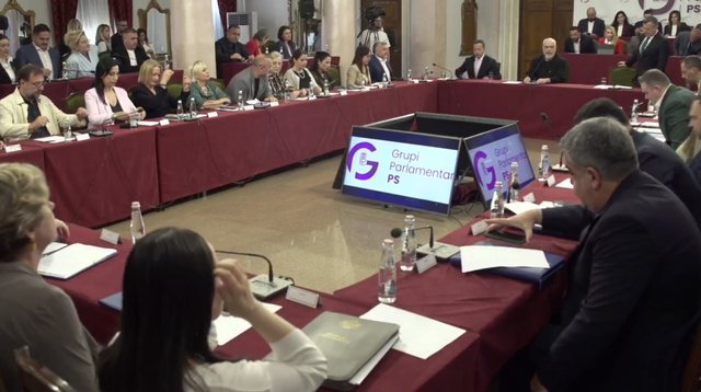 &ldquo;Rojet private u soll&euml;n si kafsh&euml;, mor&euml;n qytetarin