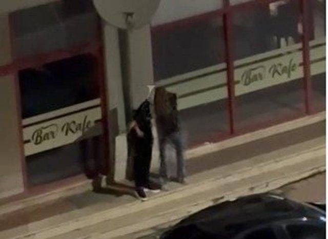 &ldquo;T&euml; **** rac&euml;n&rdquo;/ Video shokuese n&euml; Tiran&euml;, i riu