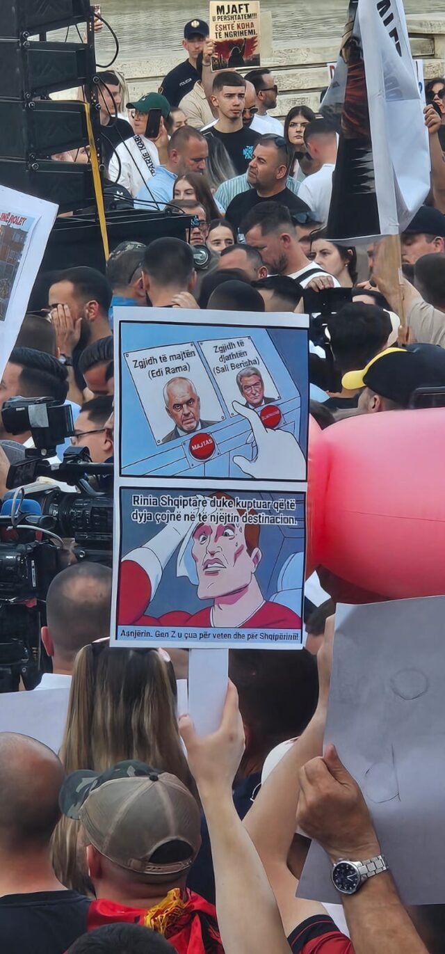 FOTO/ Nga ironia te kritikat për Ramën, pankartat pikante në