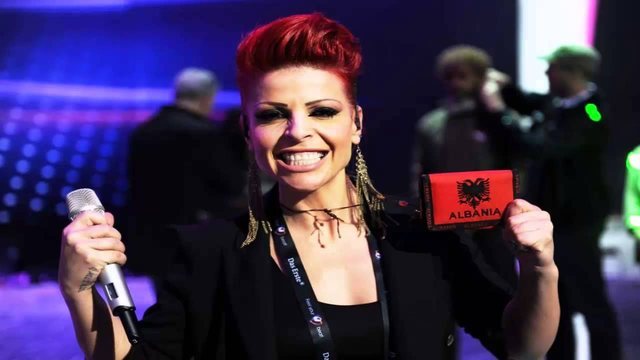 Aurela Gaçe anullon koncertin në respekt të protestave