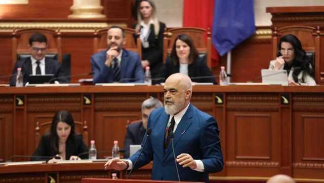 Vendimi i bujshëm/ Deputetja socialiste braktis PS: Prej sot jam e pavarur!