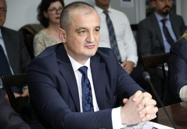 Skandali me pronat/ Kadastra nuk lejon KLSH-në të auditojë