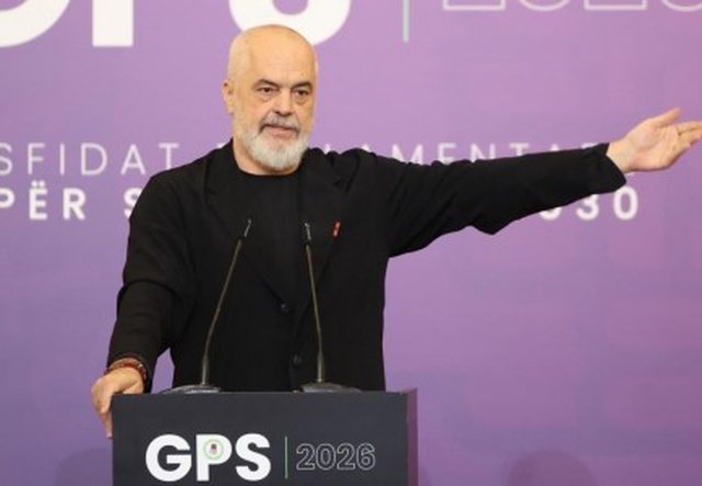 Rama sulmon Spiropalin, Daden dhe t&euml; tjer&euml; socialist&euml; q&euml; i