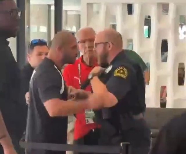 VIDEO/ Plas sherri në hotel, rojet e sigurisë nuk lejojnë tifozin