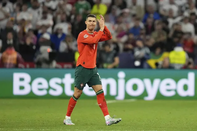 Ronaldo "p&euml;rg&euml;njeshtron" t&euml; motr&euml;n: Ende nuk kam