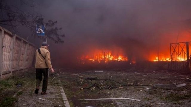 Moska kërcënon Poloninë: Prodhoni dronë për Kievin por