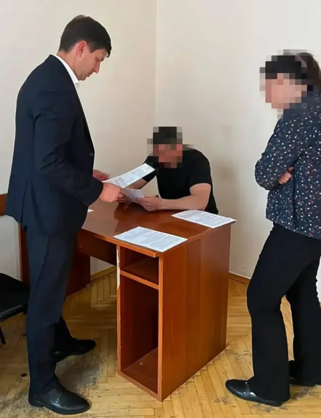 U kthye p&euml;r t&euml; marr&euml; 130 mij&euml; eurot p&euml;r bomb&euml;n