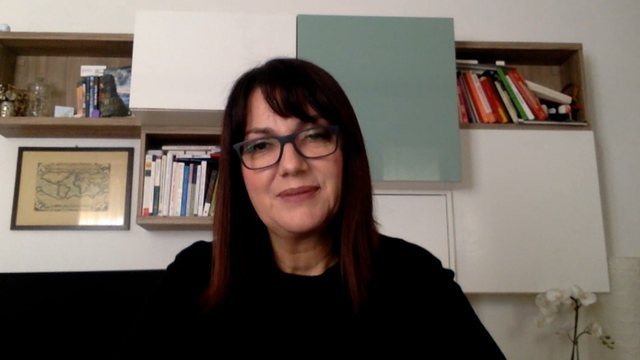 Ish-deputetja socialiste Ledi Shamku denoncon arrestimet e dy aktivisteve pas