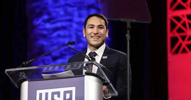 Zyrtari i federatës amerikane kritikon Trumpin dhe Infantinon: Futbolli nuk