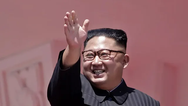 Koreja e Veriut nuk ndal ambiciet luftarake, Pheniani zotohet të