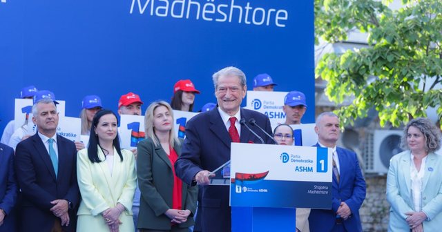 "Do rikthejmë rininë!"/ Berisha: Një vend pa rini,