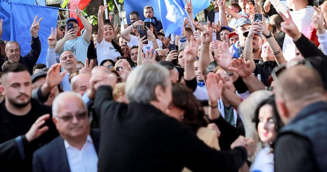 "Nuk i duronte dot kritikat e tij"/ Berisha nga Korça: Fushata