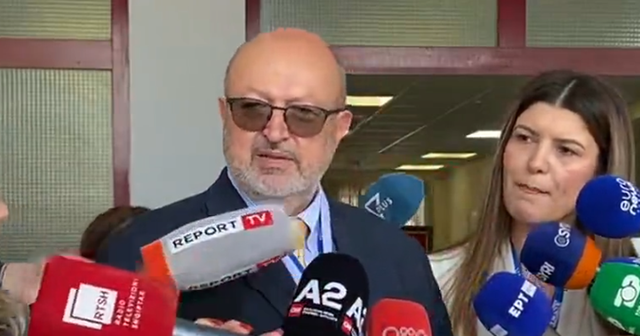 Votimi elektronik/ Ambasadori i OSBE/ODIHR në terren: Jam duke mbledhur