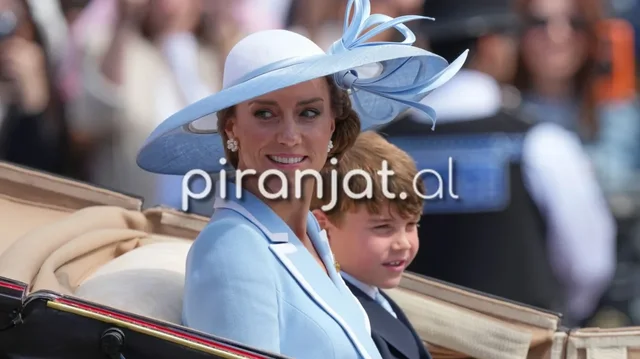 Kate Middleton mbresëlënëse në Trooping the Colour për