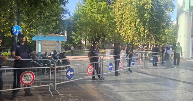 Policia e Shtetit “blindon” Tiranën, dy perimetra sigurie