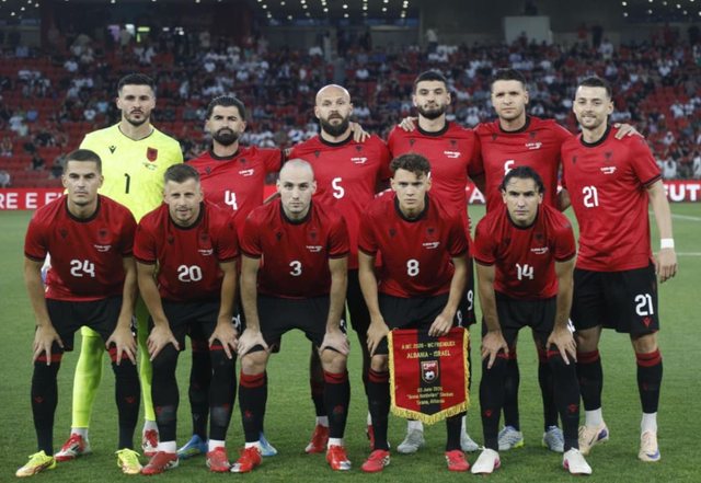 Asllani kthehet p&euml;rs&euml;ri &ldquo;lider&rdquo;, shihni notat e