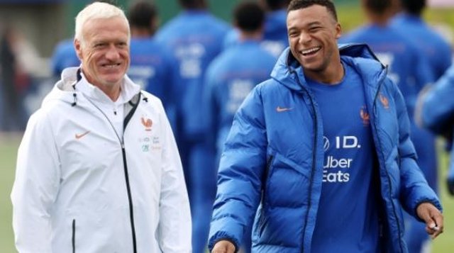 Deshamp si trajneri i ardhshëm i Italisë? Reagon Mbape: Do të