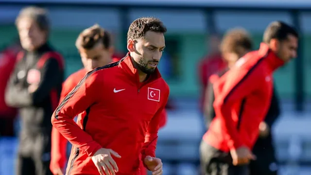 Turqia jasht&euml; Bot&euml;rorit, Calhanoglu: Zhg&euml;njim i madh, por le