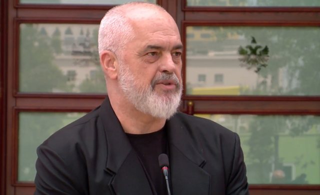 “Nuk ka dialog pa dorëheqje!”/ Rama për thirrjen e