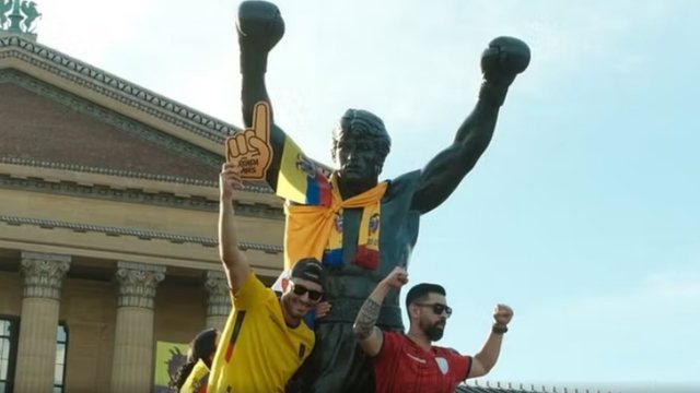 Bot&euml;rori 2026/ Pennsylvania paralajm&euml;ron tifoz&euml;t: Kujdes nga