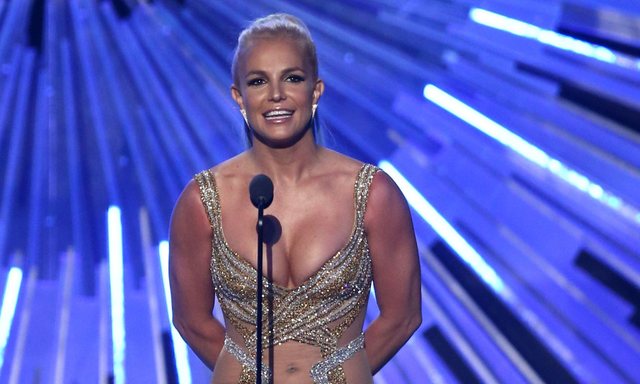 Nga “Free Britney” te izolimi dhe “rënia” e