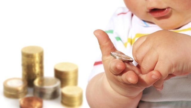 Bonusi i bebes ra me 32.6% n&euml; 2025, skema e re me pagesa mujore p&euml;r