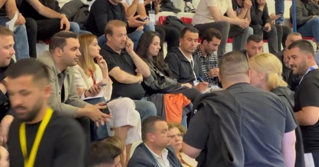 "Harmoninë e Lezhës se prish dot ti nga Tirana"/ Tensione