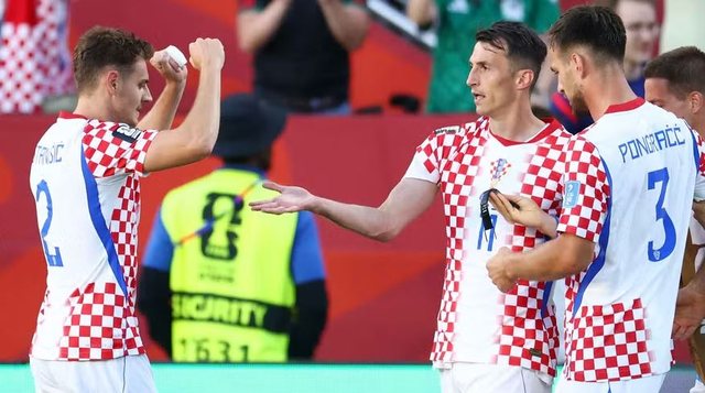 Nj&euml; gol p&euml;r tre pik&euml;, Kroacia merr fitoren e par&euml; n&euml;