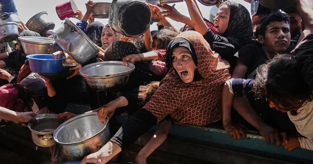 OBSH: Dy milionë njerëz po vuajnë nga uria në Gaza! Tonelata