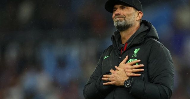 Heqja e kartonit t&euml; kuq/ Klopp sulmon Trumpin dhe Infantinon pas vendimit