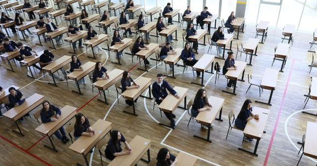 Maturantët japin sot provimin e fundit, 29 nxënës