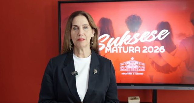 26 mij&euml; maturant&euml; nisin sot provimet e Matur&euml;s Shtet&euml;rore!