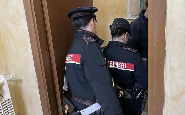 Shqiptari terrorizon me armë një lokal në Napoli, arrestohet nga