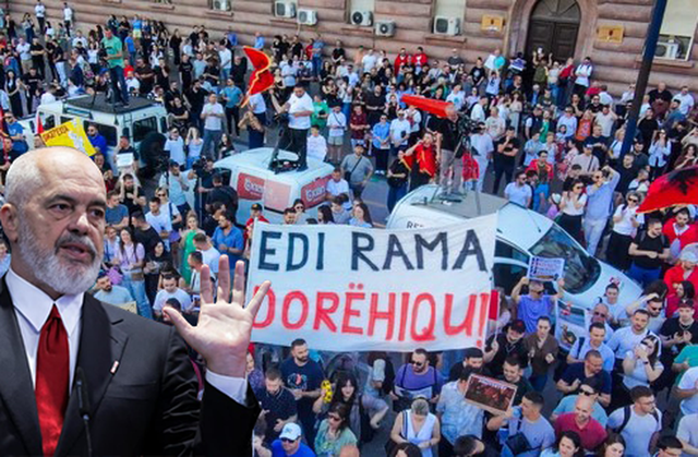 Kryeministri Rama tallet me pankartat e protestuesve: Rroft&euml; mememania!