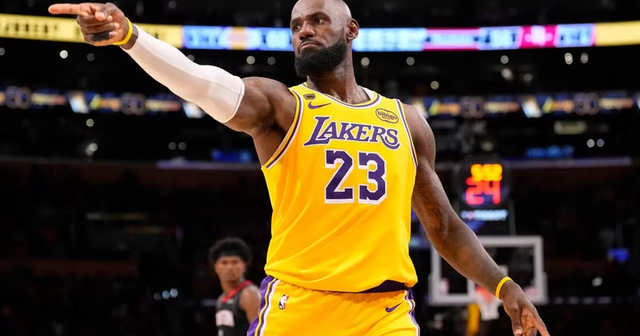 LeBron James vendos të ardhmen, firmos me ekipin e ri