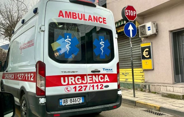 Efektivi i policis&euml; i jep fund jet&euml;s me arm&euml;n e sh&euml;rbimit
