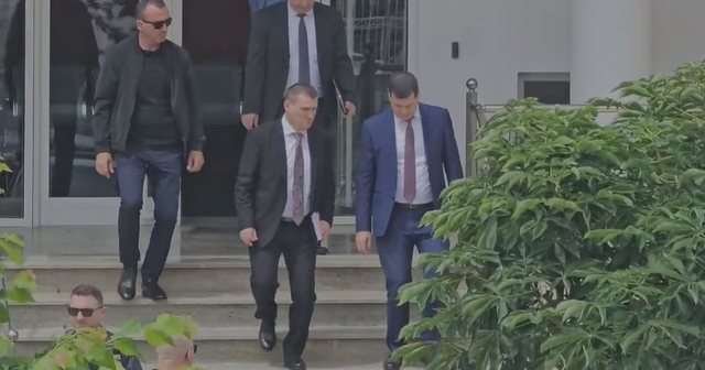 Dyshohet për disa të shoqëruar për krimet zgjedhore/ Altin