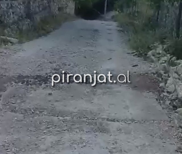 Skandal n&euml; Tepelen&euml;: Rruga e sapoasfaltuar n&euml; Hormov&euml;