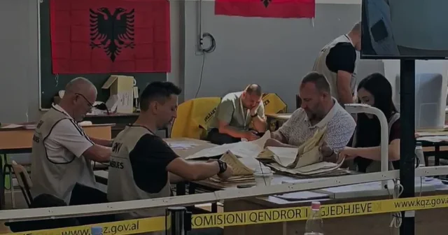 Numërohen të gjitha kutitë e votimit në Konispol/ PS kryeson