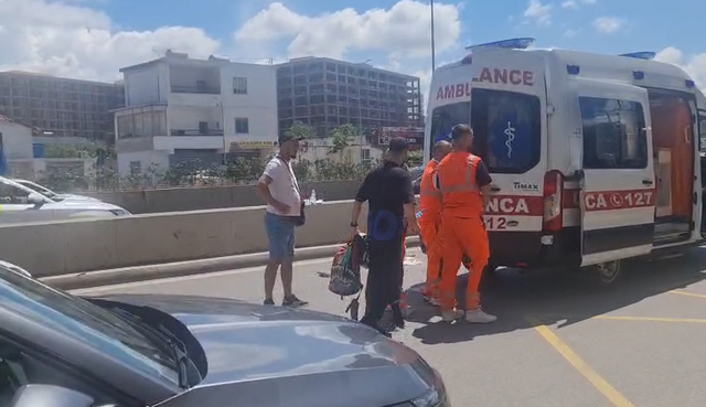 VIDEO/ Aksident pran&euml; Fabrik&euml;s s&euml; Miellit, makina p&euml;rplas