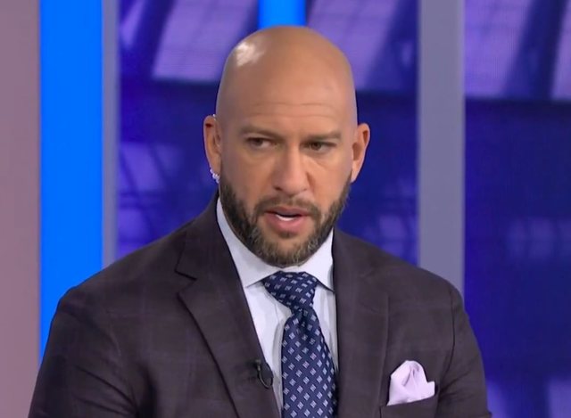 Ish-portieri legjendar i SHBA-s&euml;, Tim Houard demoralizon lojtar&euml;t: E